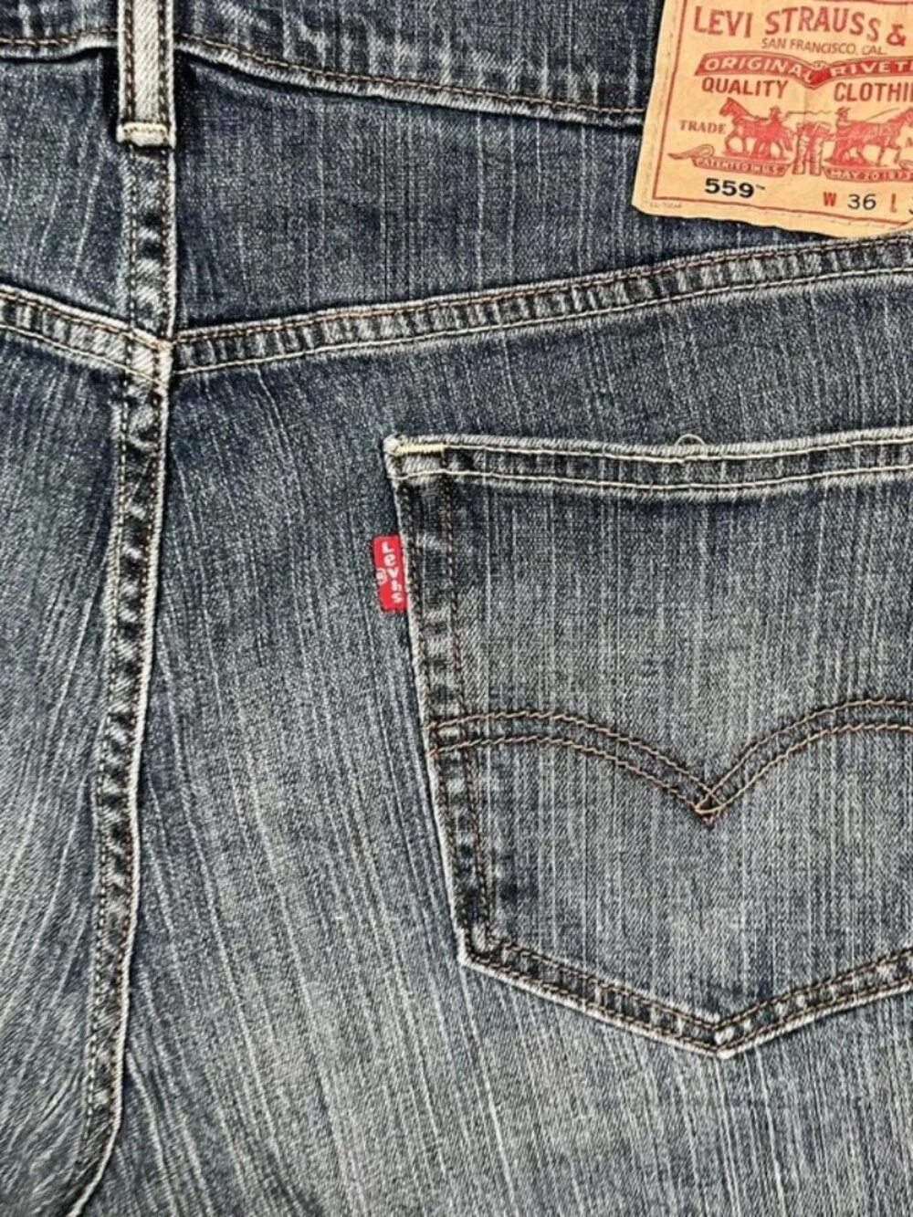 Levi’s 559 Blue Cropped Denim Shorts Relaxed Fit W36 I6